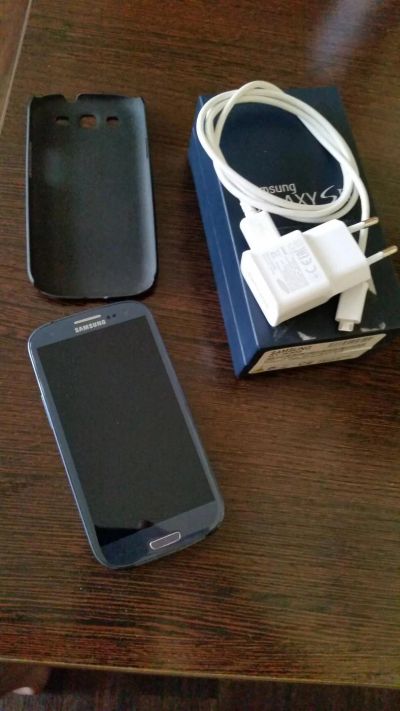 Лот: 7753694. Фото: 1. Samsung galaxy s3 i9300. Смартфоны