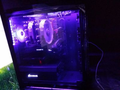 Лот: 11914647. Фото: 1. GeForce gtx1070 gigabyte gv-n1070G1... Видеокарты
