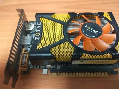 Лот: 8599804. Фото: 1. Видеокарта Zotac GT440 1Gb 128B... Видеокарты
