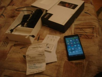 Лот: 3359672. Фото: 1. Sony Xperia Z Идеальное состояние... Смартфоны