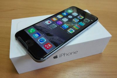 Лот: 10924236. Фото: 1. Apple iPhone 6 32 ГБ Space gray... Смартфоны