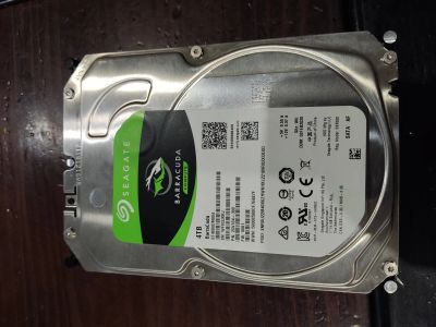 Лот: 19667929. Фото: 1. Продам seagate barracuda 4tb. Жёсткие диски (HDD)
