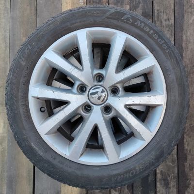 Лот: 22225306. Фото: 1. Диски volkswagen r16 на лете. Шины на дисках