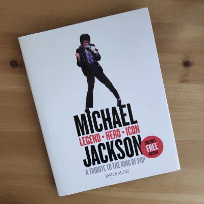 Лот: 16474120. Фото: 1. Майкл Джексон. Книга-альбом на... Книги