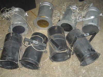 Лот: 991700. Фото: 1. Шесть профессиональных прожекторов... Световое оборудование