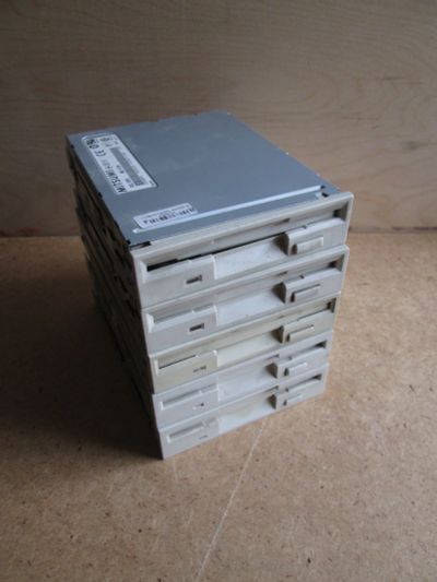 Лот: 11858365. Фото: 1. Дисковод флоппи Floppy FDD 3.5. Приводы CD, DVD, BR, FDD