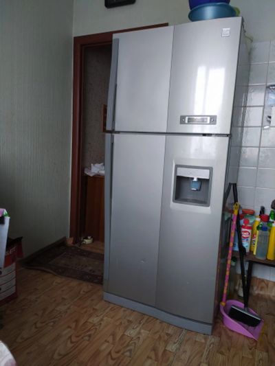Лот: 15267231. Фото: 1. Холодильник Daewoo. Холодильники, морозильные камеры