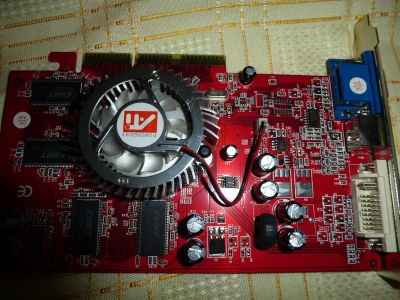 Лот: 3569879. Фото: 1. Видеокарта ati radeon 9600 le... Видеокарты
