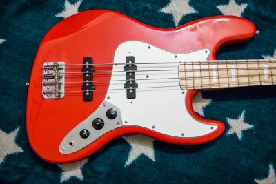 Лот: 4749102. Фото: 1. Edwards (ESP) Jazz Bass Japan. Гитары