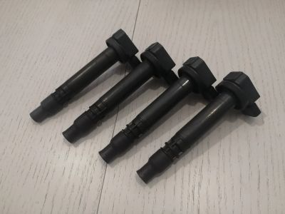 Лот: 17735491. Фото: 1. Катушки на Toyota 3RZ-FE 2.7 бензин... Двигатель и элементы двигателя