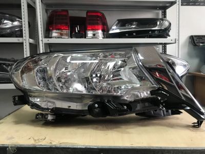Лот: 25639482. Фото: 1. Правая фара Toyota Land Cruiser... Оптика и освещение