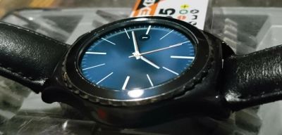 Лот: 9150524. Фото: 1. Смарт-часы Samsung gear s2 classic... Смарт-часы, фитнес-браслеты, аксессуары