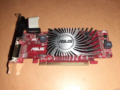 Лот: 16364636. Фото: 1. Видеокарта radeon hd 5450 на 1gb... Видеокарты