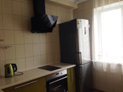 Лот: 4495305. Фото: 1. сдам 1-комнатную квартиру Батурина. Квартиры, студии