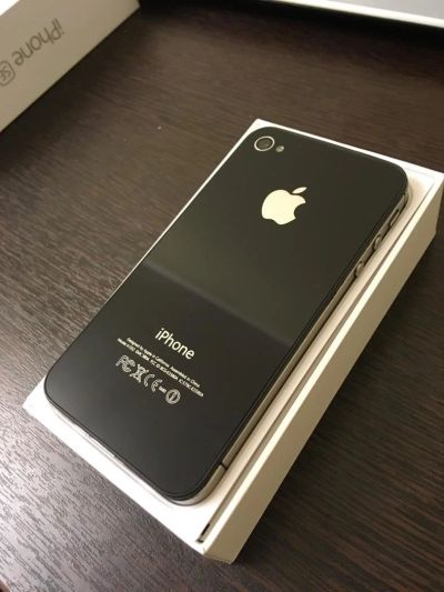 Лот: 10681752. Фото: 1. iPhone 4s 8gb. Смартфоны