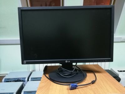 Лот: 13218549. Фото: 1. ЖК-монитор 24" LG Flatron E2411T... ЖК-мониторы