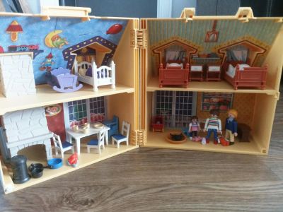 Лот: 9744676. Фото: 1. Playmobil Кукольный домик. Конструкторы