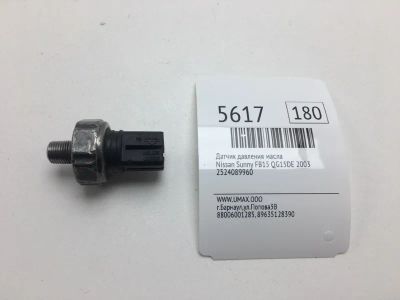 Лот: 20375263. Фото: 1. Датчик давления масла Nissan Sunny... Электрооборудование