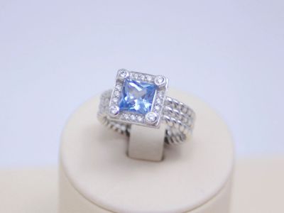 Лот: 14751378. Фото: 1. СЕРЕБРЯНОЕ КОЛЬЦО С ФИАНИТОМ 7... Кольца, перстни