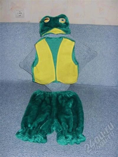 Лот: 1302562. Фото: 1. Новогодний костюм лягушки на 2-4... Детские карнавальные, праздничные костюмы
