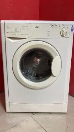 Лот: 20543495. Фото: 1. стиральная машина Indesit бу код... Стиральные машины
