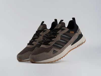 Лот: 25237004. Фото: 1. Кроссовки Adidas. Кеды, кроссовки, слипоны