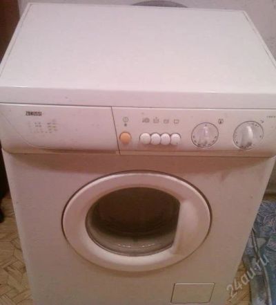 Лот: 1388383. Фото: 1. Стиральная машинка ZANUSSI F-805N... Стиральные машины