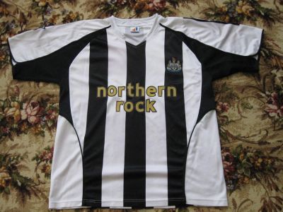 Лот: 4451952. Фото: 1. Футболка Newcastle United. Другое (спортивная одежда)