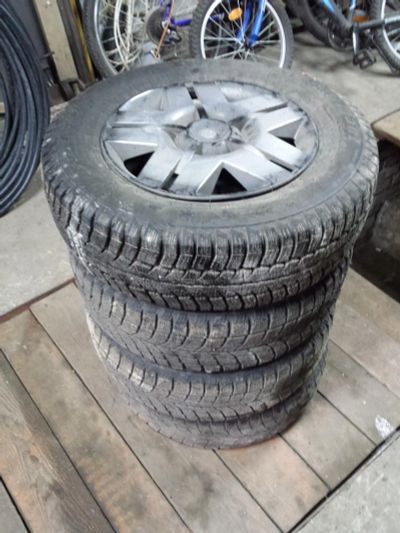 Лот: 6303758. Фото: 1. Bridgestone Blizzak WS-60 175... Шины