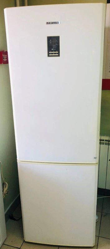 Лот: 16727670. Фото: 1. Холодильник Samsung RL-34 ECSW... Холодильники, морозильные камеры