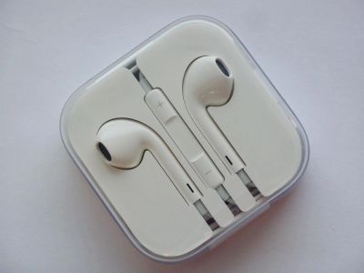 Лот: 4949684. Фото: 1. Наушники Apple EarPods оригинальные... Красноярск