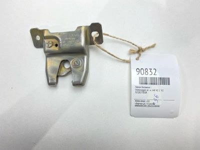 Лот: 23503744. Фото: 1. Замок багажника Volkswagen Jetta... Двигатель и элементы двигателя