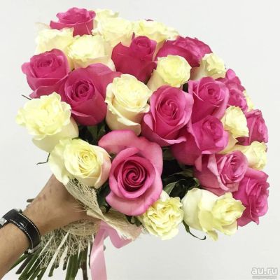 Лот: 8544434. Фото: 1. Букет из 33 роз. Свежие цветы