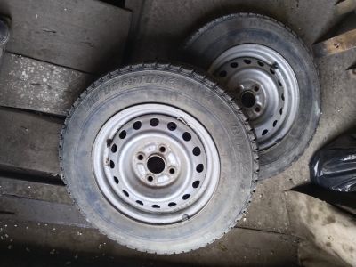 Лот: 20661971. Фото: 1. Шины на дисках Bridgestone 165... Шины