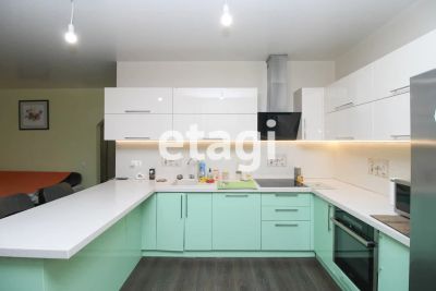 Лот: 25516645. Фото: 1. 3-комн. квартира , Красноярск... Квартиры, студии