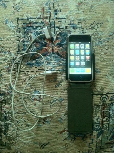 Лот: 3084396. Фото: 1. iPhone 2g 8gb. Смартфоны