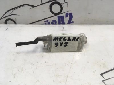 Лот: 21710488. Фото: 1. плафон бардачка Renault Megane... Двигатель и элементы двигателя