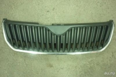 Лот: 10210563. Фото: 1. Решетка радиатора Skoda Superb... Кузов