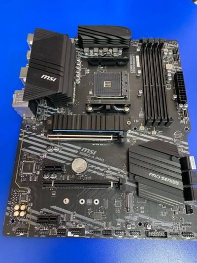 Лот: 17318409. Фото: 1. Материнская плата MSI B550-A PRO... Материнские платы