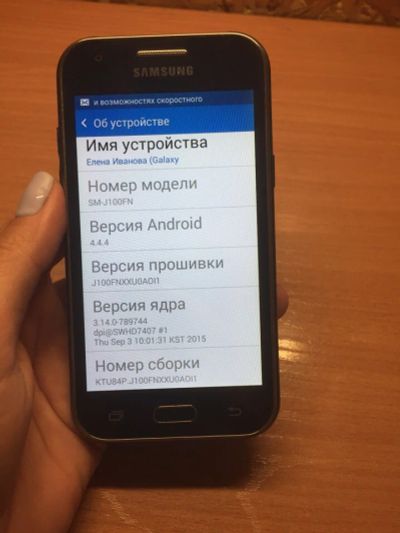 Лот: 11762725. Фото: 1. Смартфон Samsung Galaxy J1 SM-J100F... Смартфоны