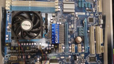 Лот: 19850182. Фото: 1. Материнская плата Gigabyte GA-MA785GT-UD3H... Материнские платы