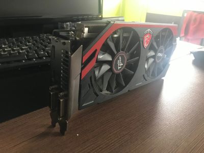 Лот: 17958815. Фото: 1. radeon r9 290 MSI. Видеокарты