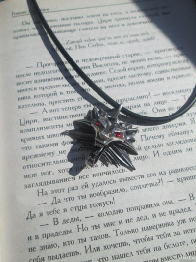 Лот: 13314892. Фото: 1. Медальон ведьмака волк. Кулоны, подвески