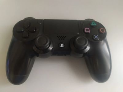 Лот: 20535522. Фото: 1. Dualshock 4 v1 оригинал. Аксессуары для игровых приставок, консолей, геймпады