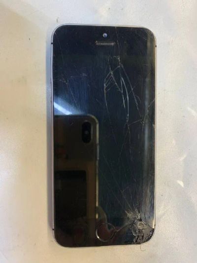 Лот: 20772347. Фото: 1. Смартфон Apple IPhone SE (A1723... Смартфоны