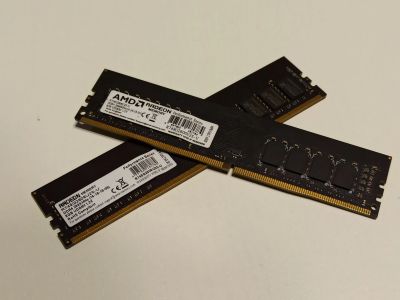 Лот: 17665343. Фото: 1. Оперативная память DDR4 16Gb Radeon... Оперативная память