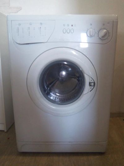 Лот: 11273819. Фото: 1. Стиральная машина Indesit. Стиральные машины