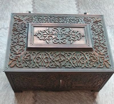 Лот: 18606835. Фото: 1. Сундук шкатулка металлическая... Предметы интерьера и быта