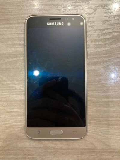 Лот: 18148602. Фото: 1. Смартфон Samsung Galaxy J3 (SM-J320F... Смартфоны