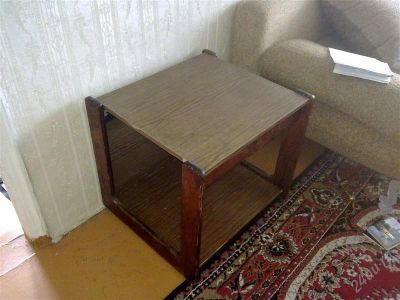 Лот: 1171050. Фото: 1. тумба - стол на колёсиках. Стойки и тумбы для аппаратуры